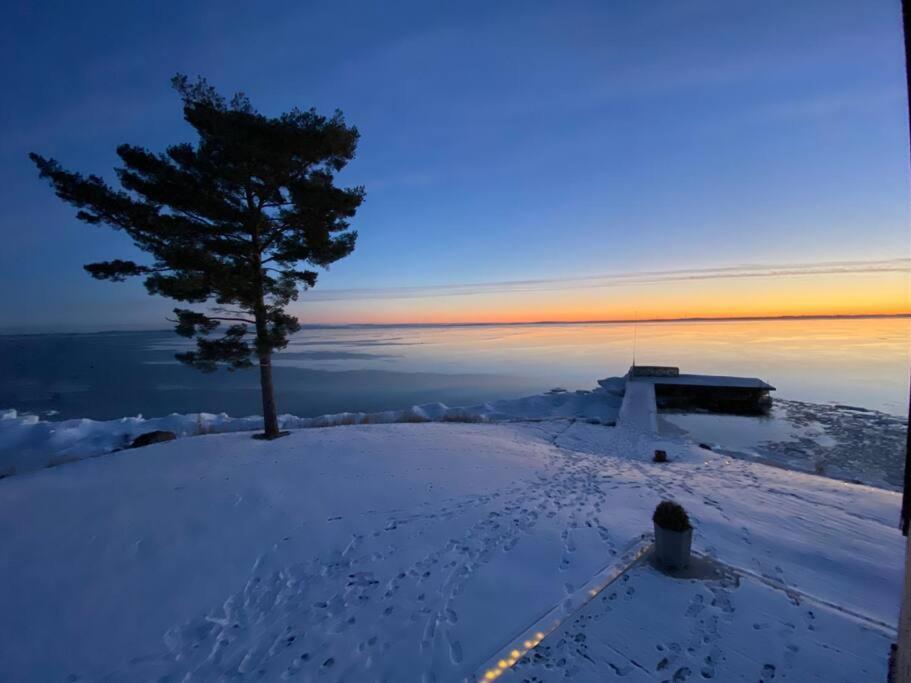 Stylish Lake View House Vadstena Exterior foto